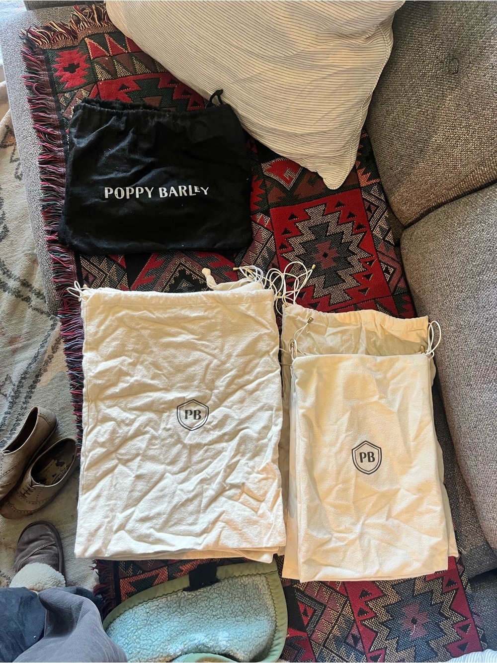 12 Poppy Barley Black and Cream Drawstring Dust Bags
